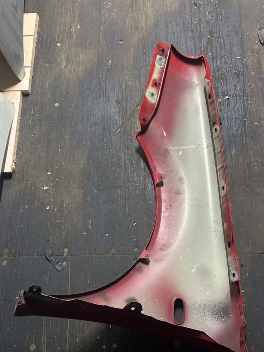 Крыло Volksvagen Golf 4 правое