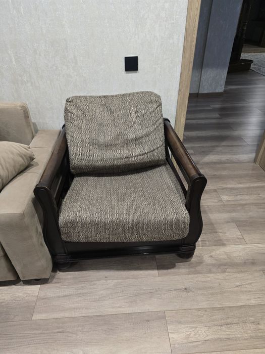 Продам диван и кресло бу самовывоз