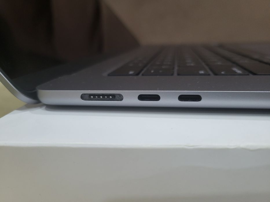 MacBook Air 15" M2 (2023) 8/256GB Space Gray