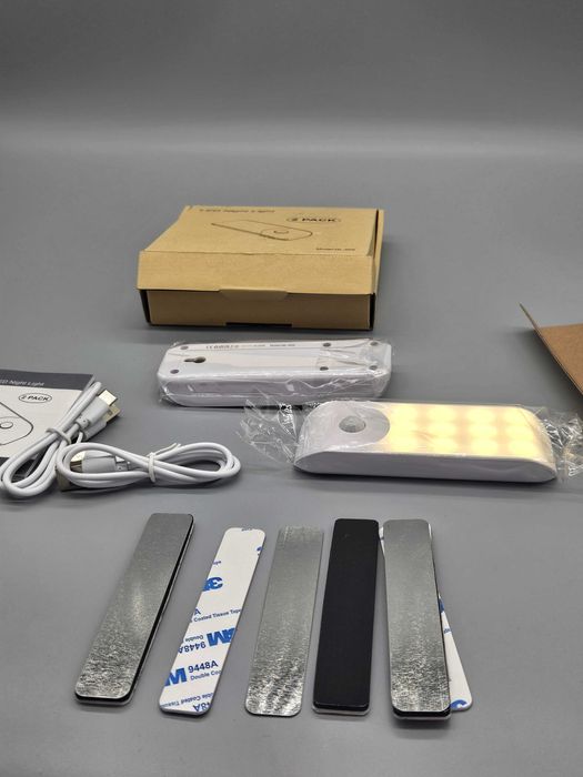 LED лампи със сензор за движение, магнитен монтаж и USB-2 броя