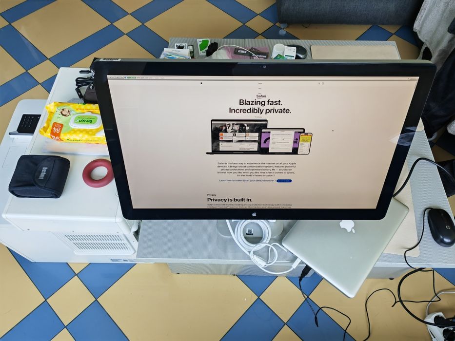 Apple Thunderbolt Display 27"-многофункционален Монитор-докинг станция