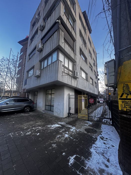 PERSOANA FIZICA Spatiu central iasi  ,cabinet medical,it,langa elitys