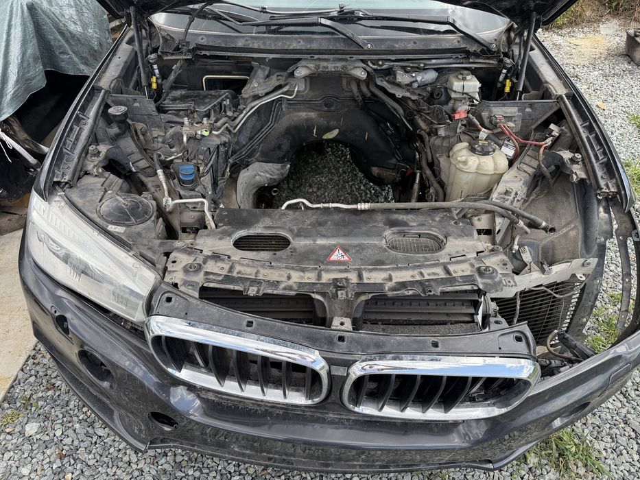 Caroserie Capota Bara Far Aripa Haion plansa bord dezmembrez Bmw X5 F15 3.0 diesel