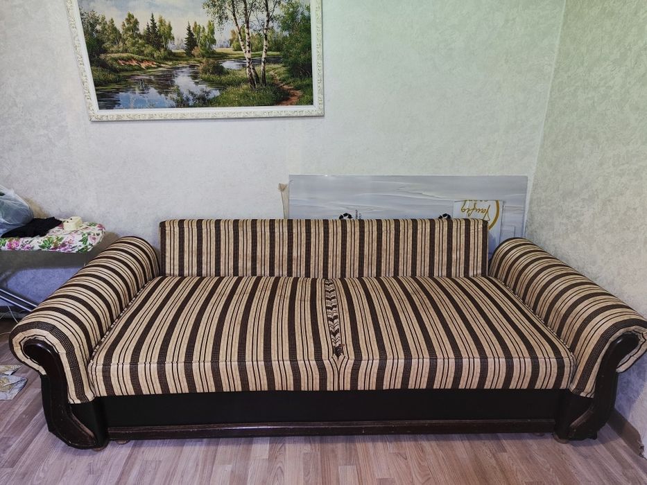 Продам диван и кресло