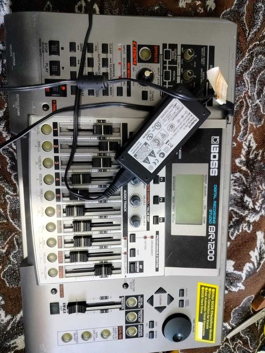 Портативная студия Boss BR-1200CD