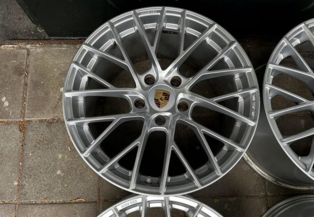 Порше джанти 19 цола MAK