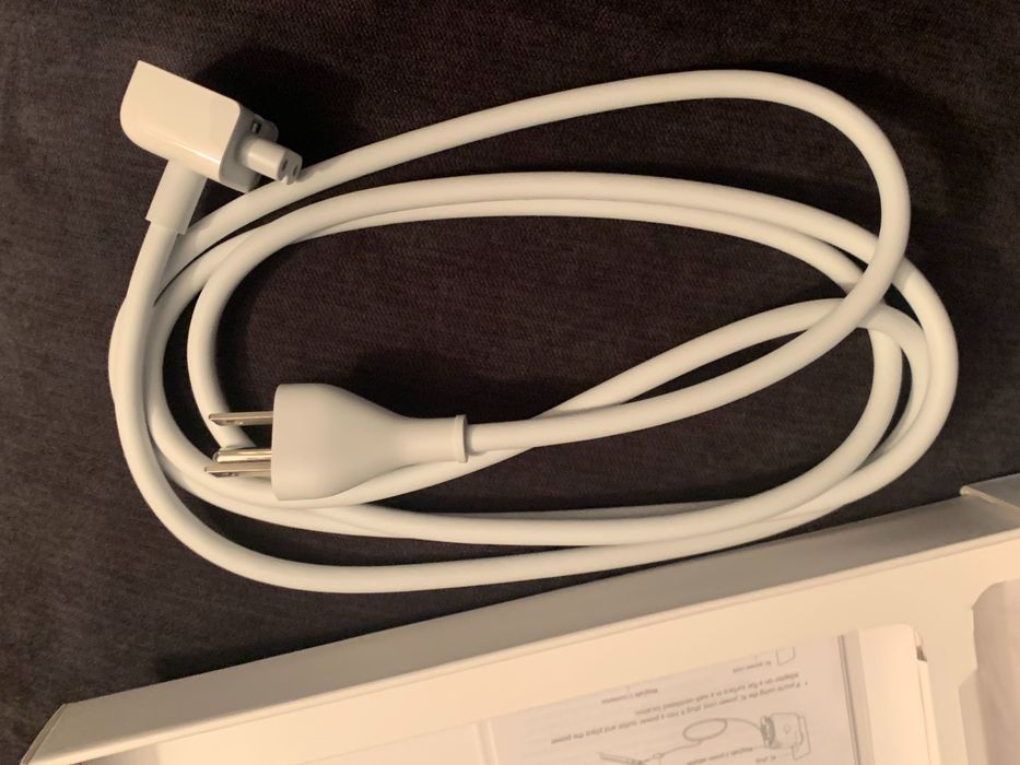 Кабел за MacBook Pro с щепсел за САЩ _ Macbook power cable for USA