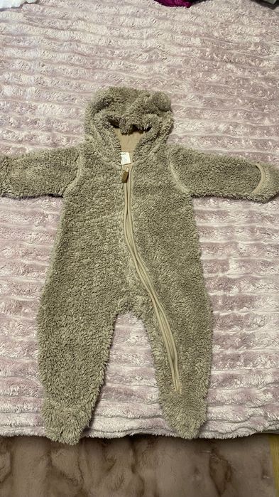 Много сладък космонавт на H&M р-р 68