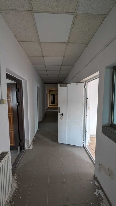 INCHIRIEZ Spatiu Comercial - Sobarilor