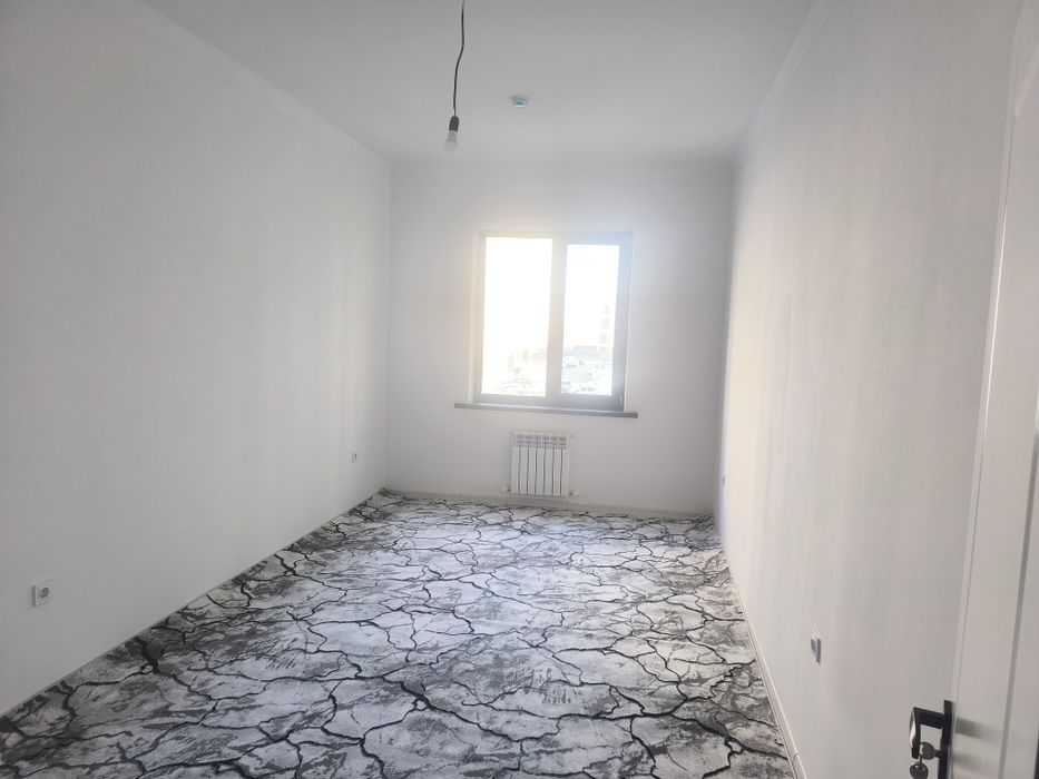 BEZ MAKLER oʻrikzor bozor yaqinida qurilgan yangi uy 3-xona