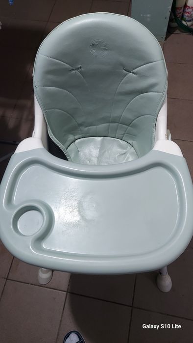 Scaun bebelus cu tava dubla