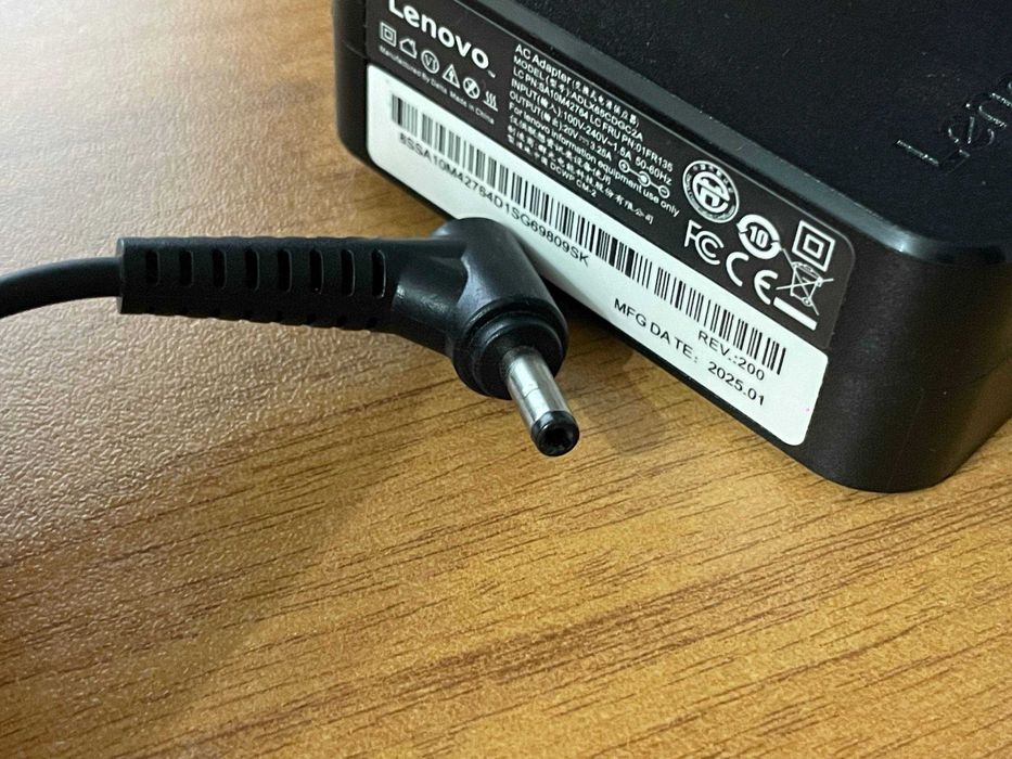 Ноутбук Lenovo V14-ada