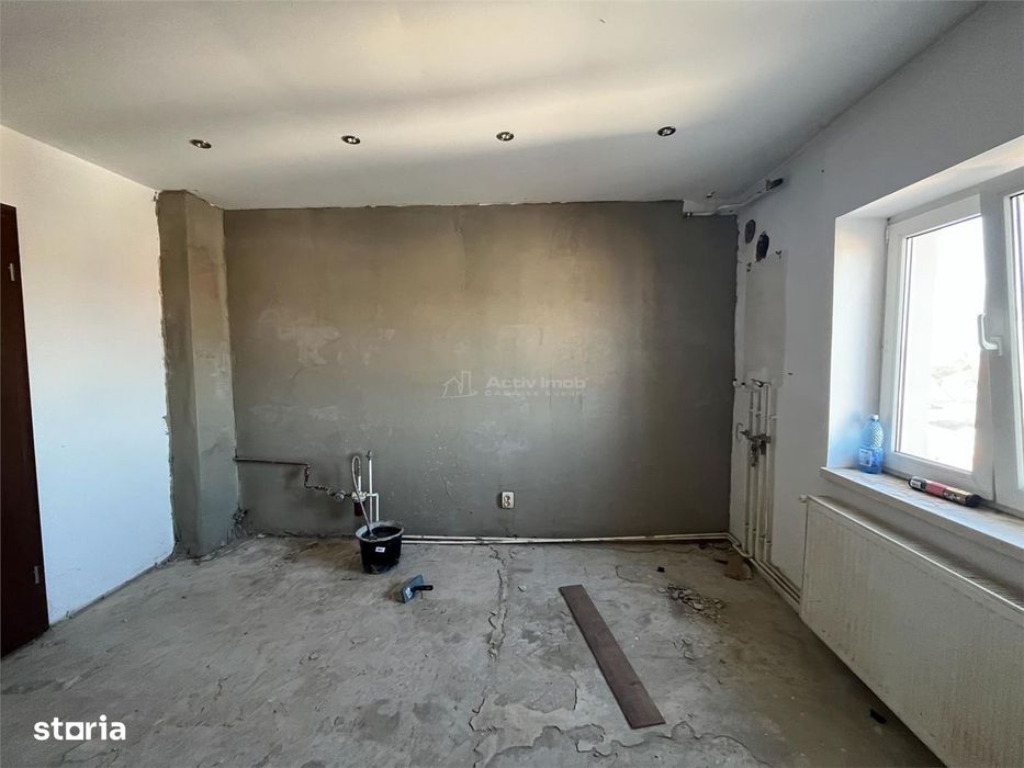 Lugoj, Apartament 3 Cam., 84 Mp., Semidecomandat, et.6, Central Blocul — fotografia 3