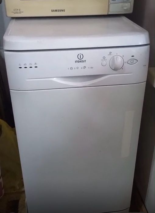 Посудомоечная машинка indesit