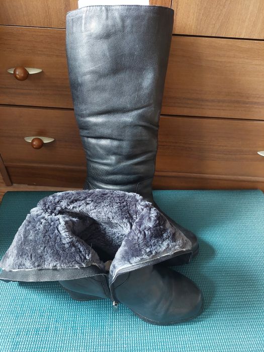 Зимние женские сапоги