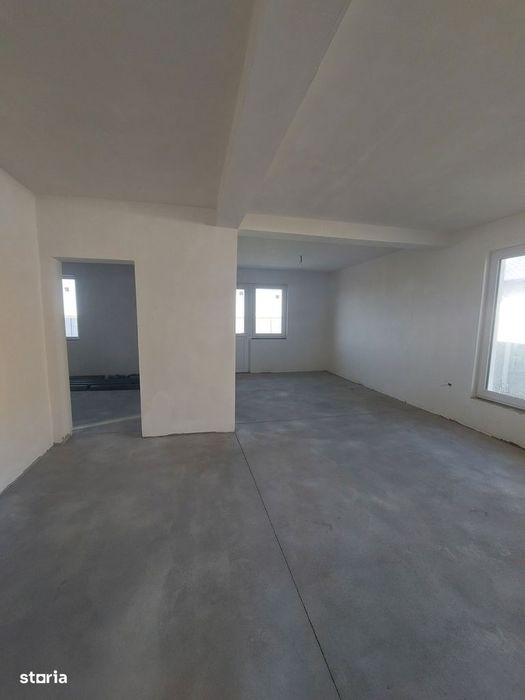 Sântandrei - casă împrejmuită, semifinisat avansat