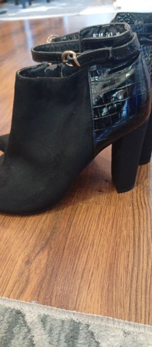 Дамски къси боти