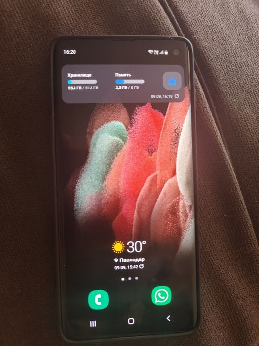 Продам Samsung S10