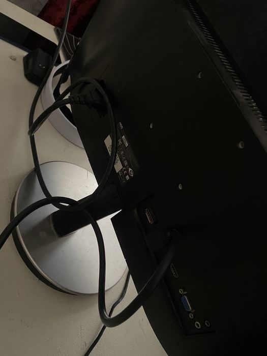 Монитор и клавиратура мышка