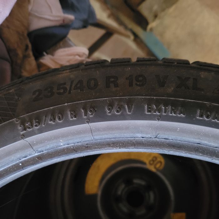 Anvelope Continental 235/40 R19