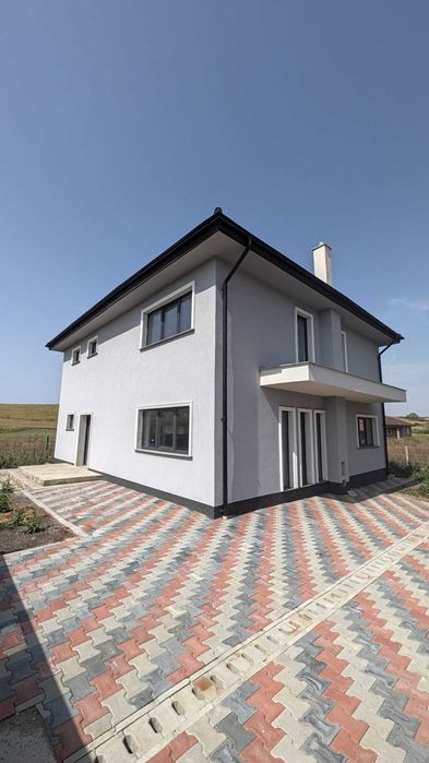 Casă unifamilială 177,5 mp utili, semifinisată – Teren 490 mp, Jucu de Sus (Construită pentru uz personal)