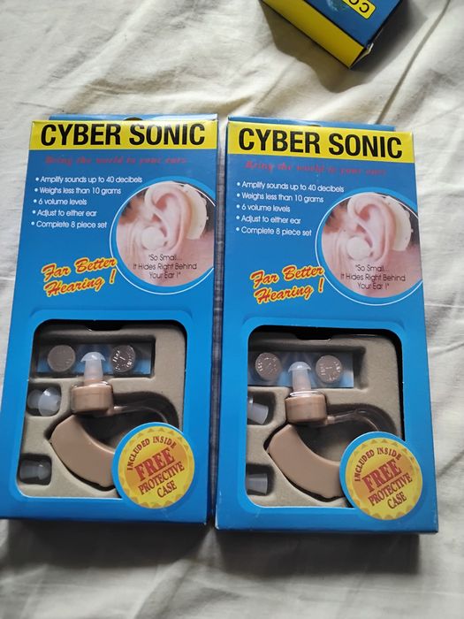 Aparat auditiv CYBER SONIC cu 3 baterii de rezerva, nou