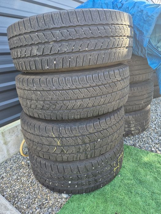 Vând jante+cauciucuri de Wv T5 215/65/16 C M+S 5/120/16 imp Germania