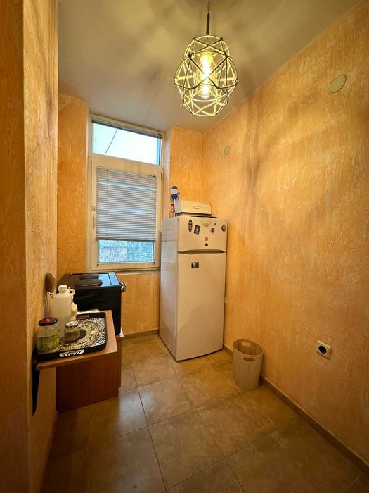 Дава се ПОД НАЕМ