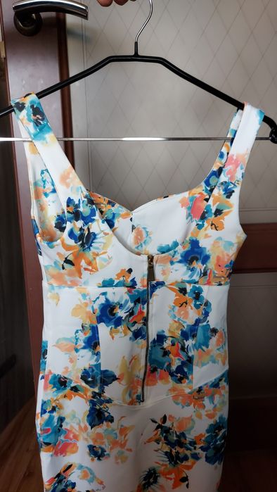 Продам новое платье Bershka