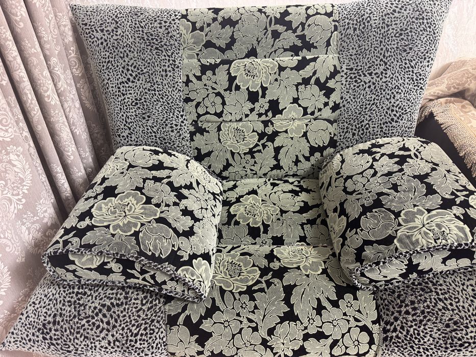 Продам Диваны в хорошем состояний