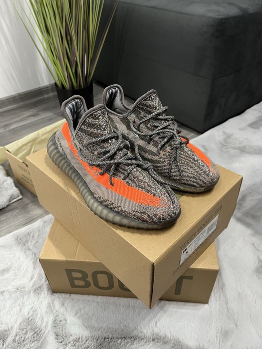 Yeezy 350 V2 Beluga