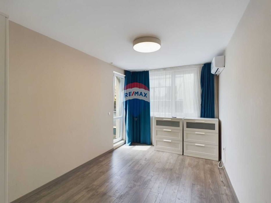 Дава се под наем Тристаен апартамент в Варна, Базар Левски - 88 кв.м за 663 € - Снимка #5