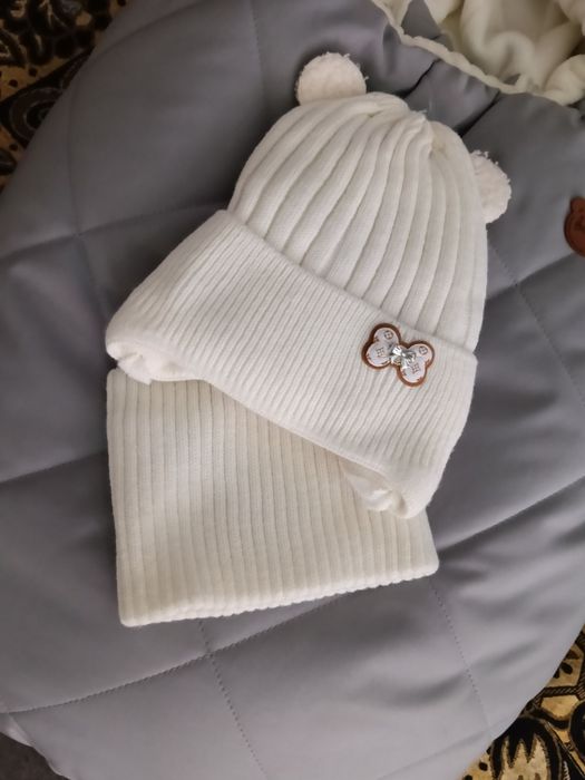 Продам конверт, шапку и костюм