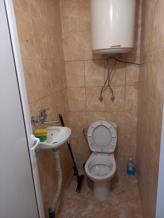 Дава се под наем Офис в Враца, Център - 45 кв.м за 178.5 € - Снимка #2