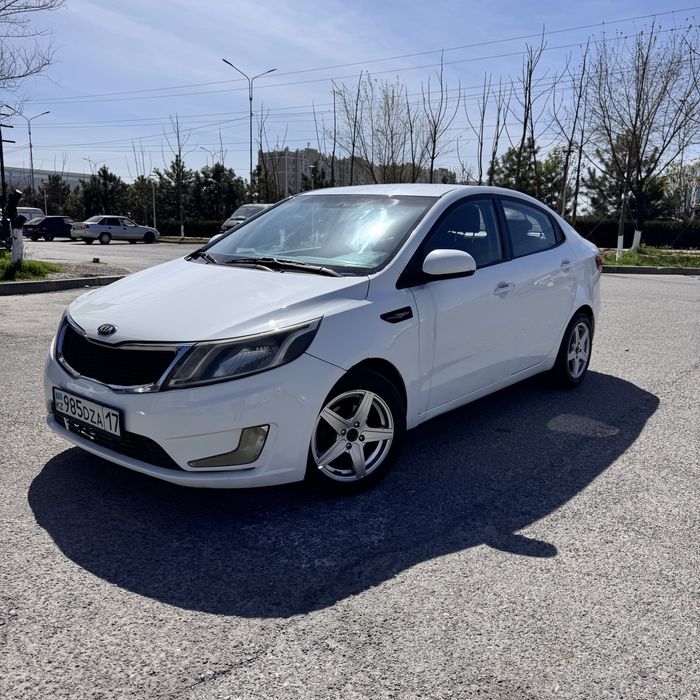 Kia Rio 2013 год