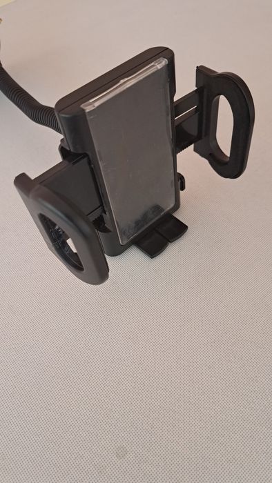 Set suporți telefon auto + husa Huawei P smart
