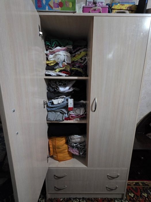 Шкаф для одежды отличный