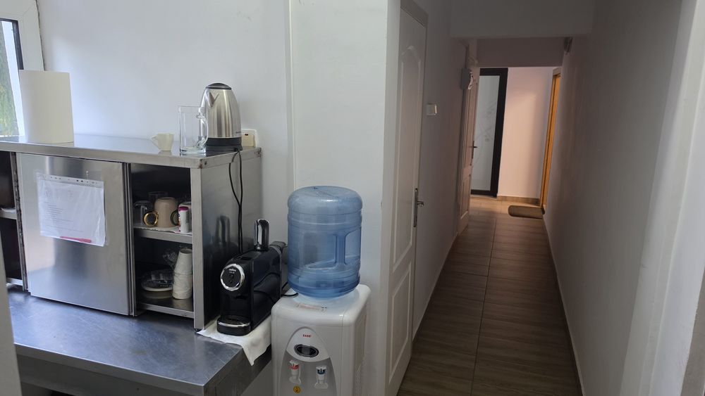 Spațiu comercial 192 mp — hală + birouri, renovat recent, Piatra Neamț