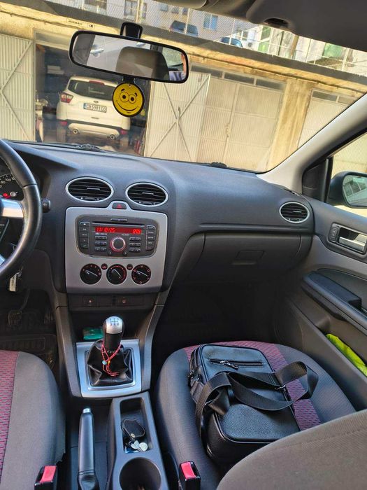 Ford Focus 2007, 131 000 км, теглич, 4 гуми + джанти