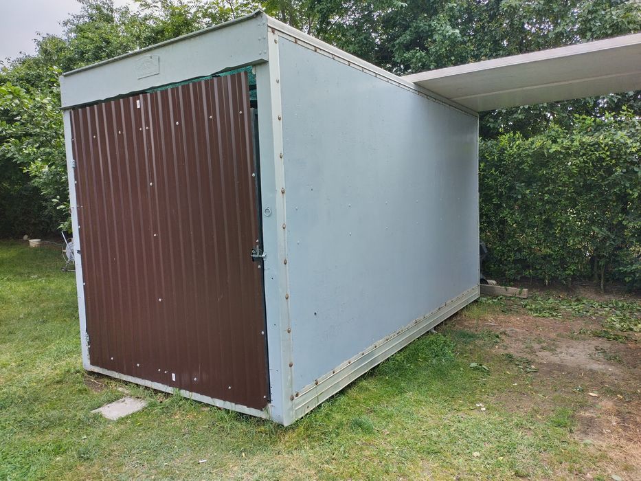 Cub ,,duba,mic container depozitare