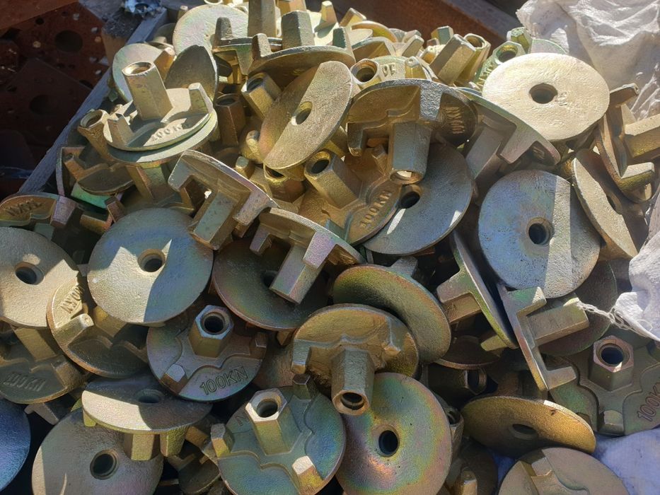 Скоби кламери ригели вертикализатори и аксесоари за вертикален кофраж