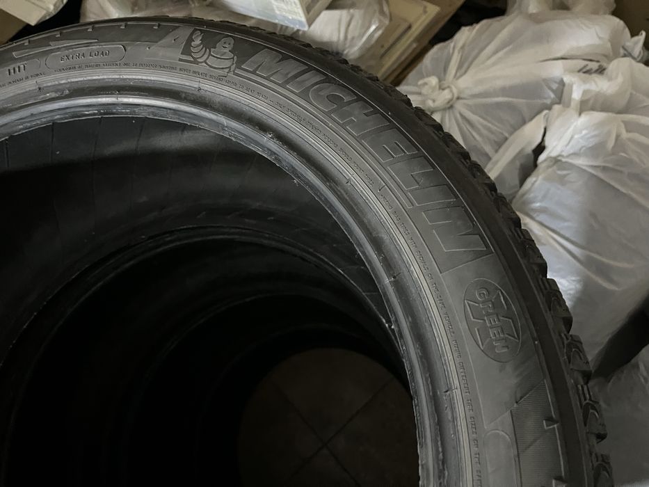 Зимние шины 295 40 r21