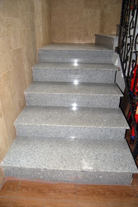 Pervaze blaturi scari din granit