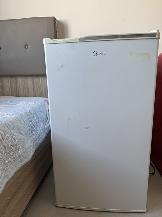 Холодильник Midea