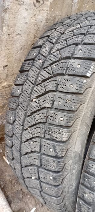 Продам Зимние Шины б/у