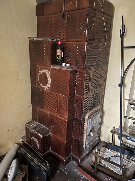 Soba teracotă  pe lemne