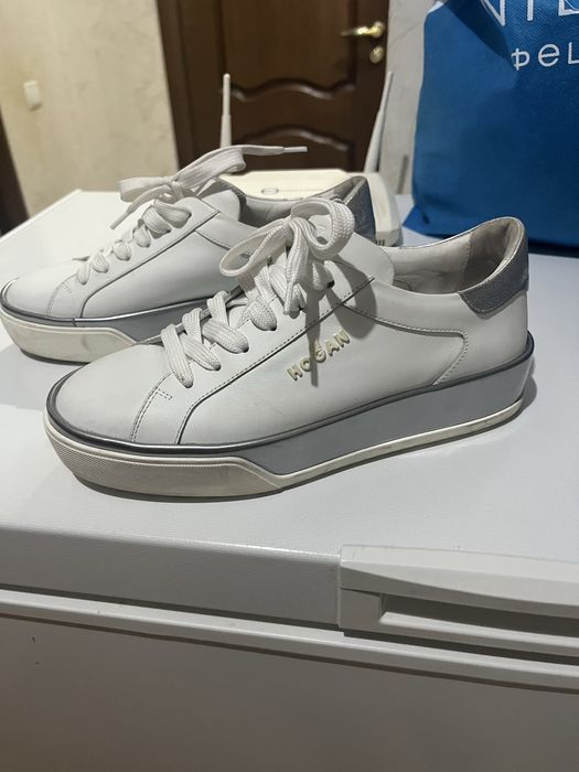 Кеды бренда Hogan