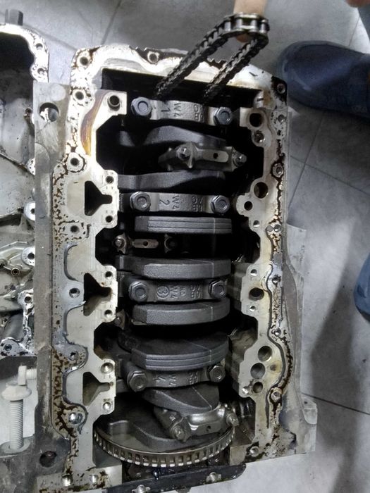 Двигатель блок WV Passat 2.0 fsi