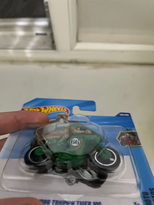Mașinuțe hot wheels