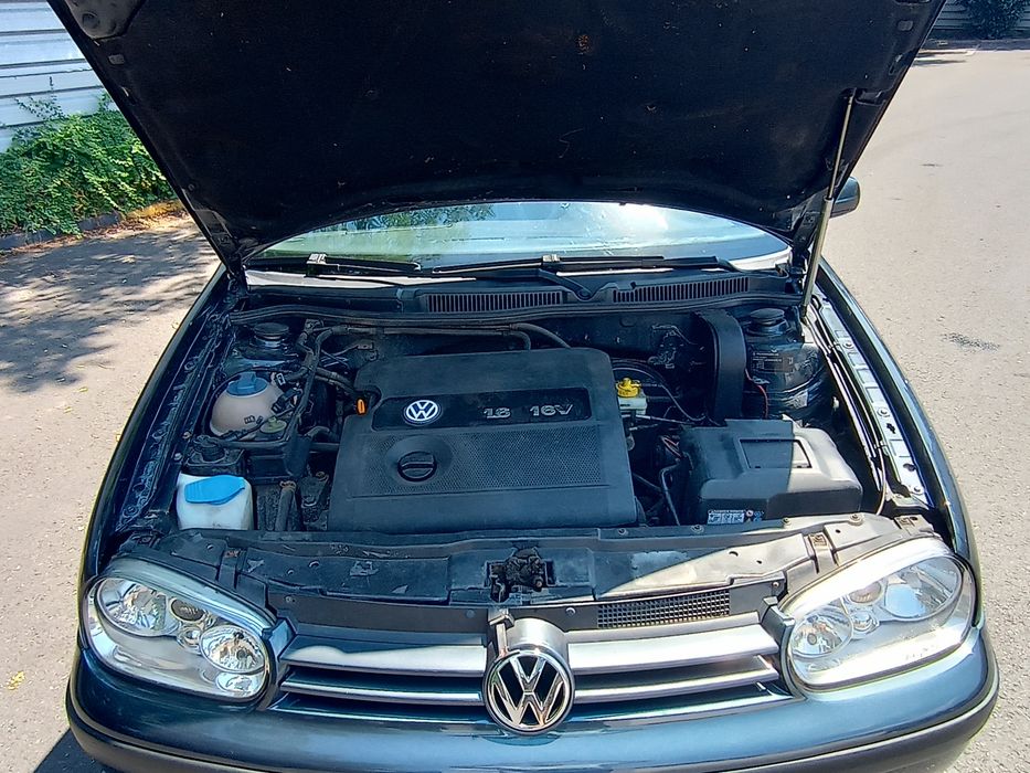 Golf IV / 2003 / 1.6 benzina / 105 cp / euro 4 / A.C / primul proprietar de noua
